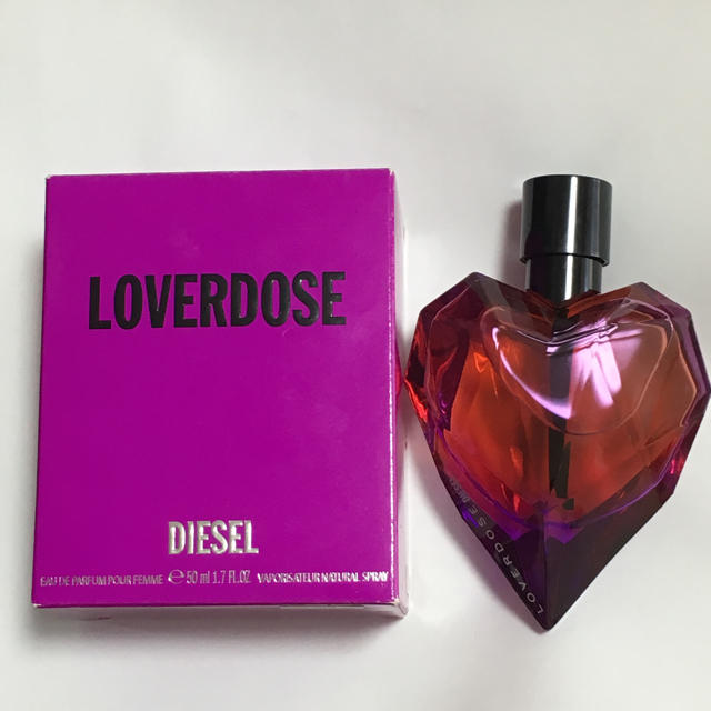DIESEL(ディーゼル)のDIESEL LOVERDOSE 50ml 香水 コスメ/美容の香水(香水(女性用))の商品写真