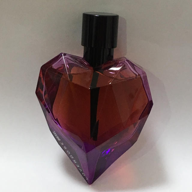 DIESEL(ディーゼル)のDIESEL LOVERDOSE 50ml 香水 コスメ/美容の香水(香水(女性用))の商品写真