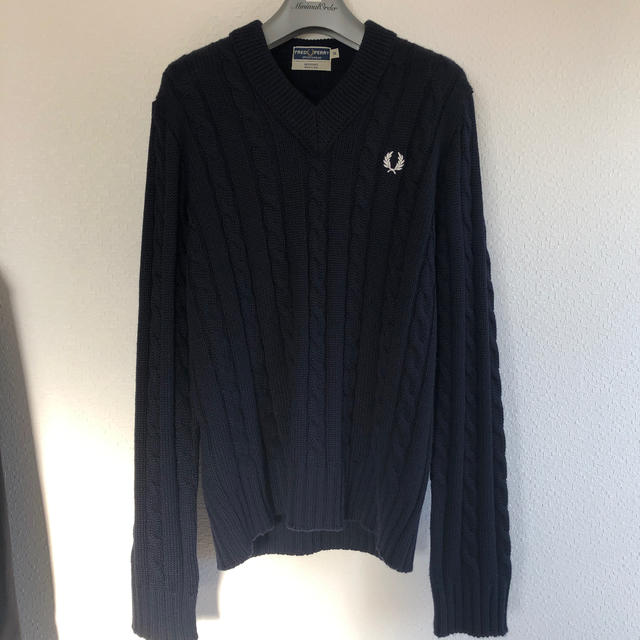 FRED PERRY - ケーブル Vネックニットの通販 by めいめい's shop FRED PERRY - ケーブル Vネックニットの通販 by めいめい's shop
