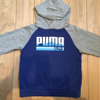 プーマ(PUMA)のプーマ　パーカーとトレーナー(Tシャツ/カットソー)