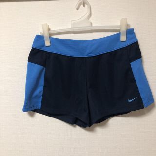 ナイキ(NIKE)の【最終値下げ】NIKE ナイキ ショートパンツ　Lサイズ(ウォーキング)