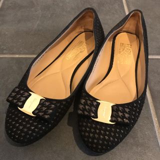 サルヴァトーレフェラガモ(Salvatore Ferragamo)のフェラガモ　ローヒールパンプス(ハイヒール/パンプス)