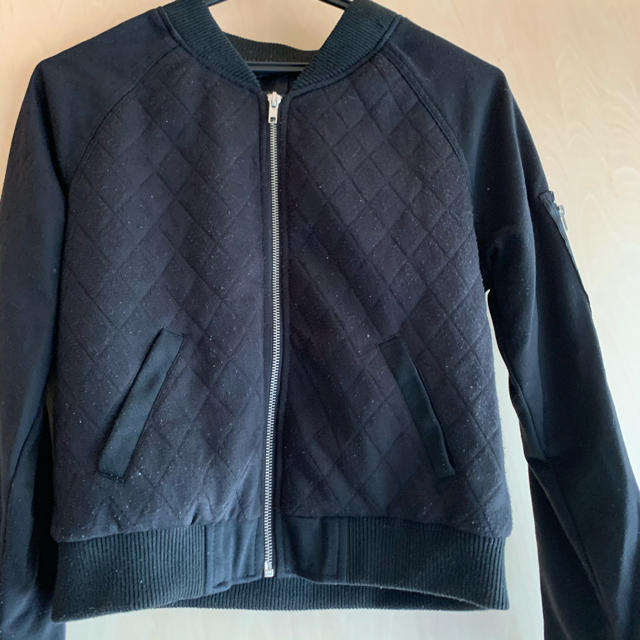 INGNI(イング)のイング黒ブルゾン レディースのジャケット/アウター(ブルゾン)の商品写真