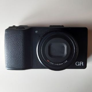 リコー(RICOH)のRICOH GR /パーフェクトガイド付！(コンパクトデジタルカメラ)