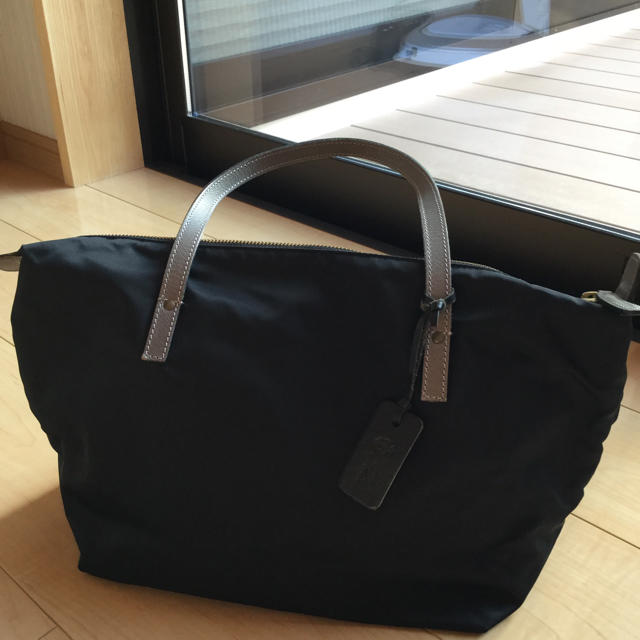 Felisi(フェリージ)のフェリージ トートバッグ 17/25/DS+SI ブラック 美品です  レディースのバッグ(トートバッグ)の商品写真