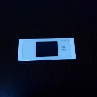 エーユー(au)のau対応　HUAWEIモバイルWi-Fi　WiMAX2+(PC周辺機器)