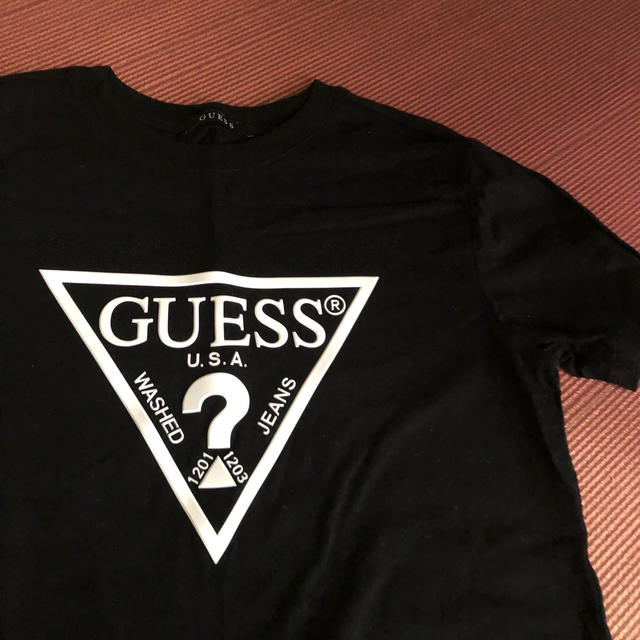 GUESS(ゲス)のGUESS tシヤツ レディースのトップス(Tシャツ(半袖/袖なし))の商品写真