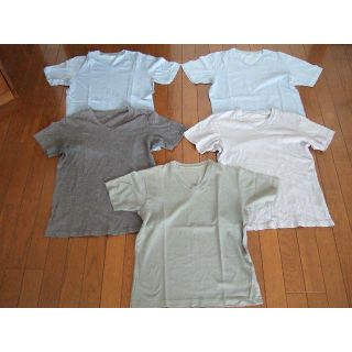 ユニクロ(UNIQLO)のユニクロ　VネックTシャツ(5枚)(Tシャツ/カットソー(半袖/袖なし))