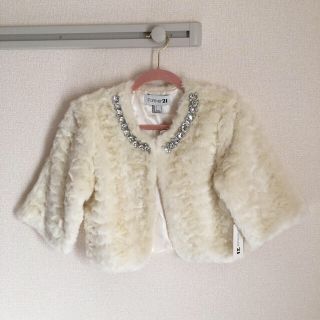 フォーエバートゥエンティーワン(FOREVER 21)の新品 フェイクファージャケット(毛皮/ファーコート)