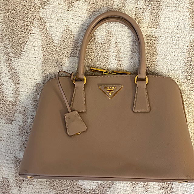 超安い PRADA - PRADA サフィアーノ バック ハンドバッグ 超安い PRADA - PRADA サフィアーノ バック ハンドバッグ