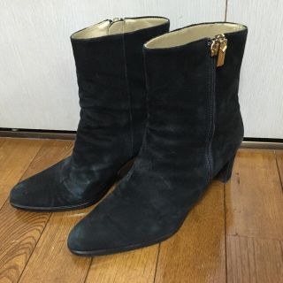 サンローラン(Saint Laurent)のイヴサンローランのショートブーツ(ブーツ)