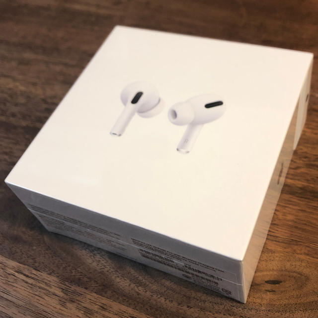 Apple(アップル)の保証付 AirPods Pro 新品未開封　エアポッズプロ　ワイヤレスイヤホン スマホ/家電/カメラのオーディオ機器(ヘッドフォン/イヤフォン)の商品写真