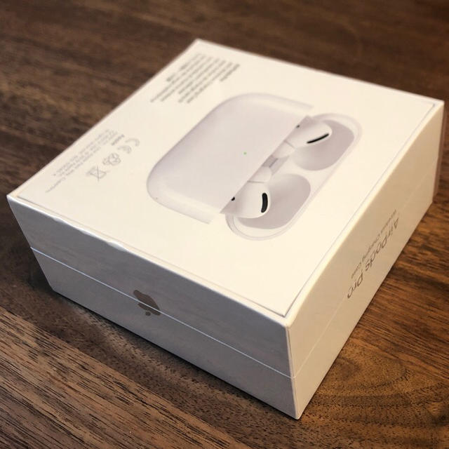 Apple(アップル)の保証付 AirPods Pro 新品未開封　エアポッズプロ　ワイヤレスイヤホン スマホ/家電/カメラのオーディオ機器(ヘッドフォン/イヤフォン)の商品写真