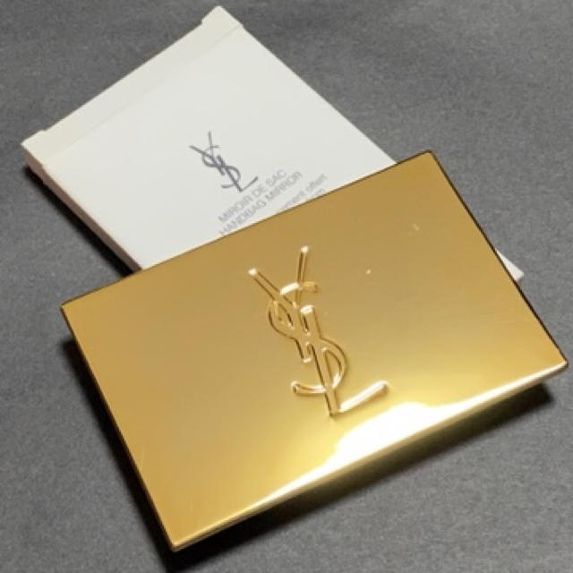 Yves Saint Laurent Beaute(イヴサンローランボーテ)のYSL ハンドバッグミラー コスメ/美容のメイク道具/ケアグッズ(その他)の商品写真