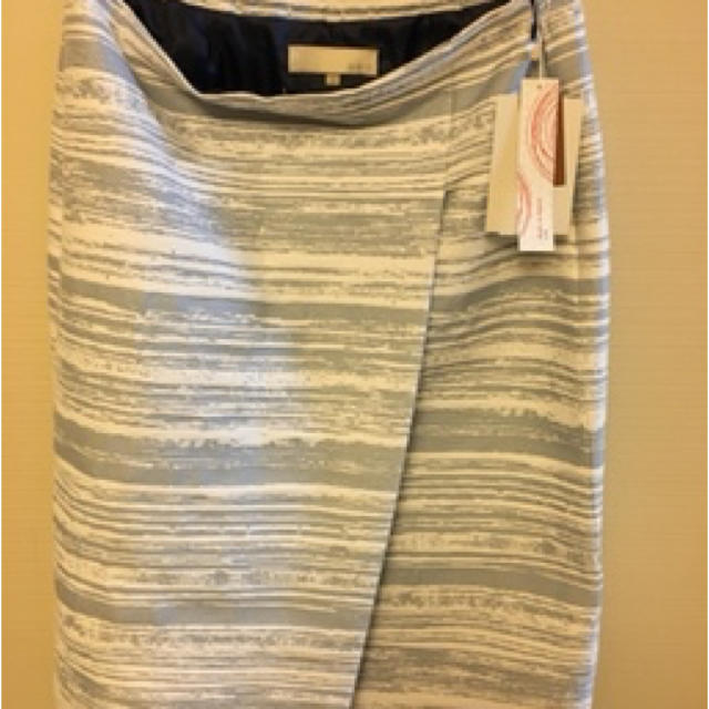 自由区(ジユウク)のスカート レディースのスカート(ひざ丈スカート)の商品写真