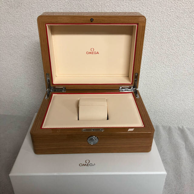 2個 オメガ OMEGA ボックス BOX 箱 豪華木製 ベージュ 新品