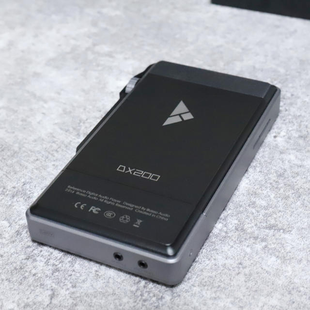 iBasso Audio DX200 + AMP3 + MITERケース付き