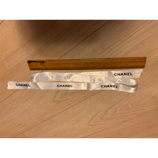 シャネル(CHANEL)のシャネル　リボン　白　グレー　二色(ショップ袋)