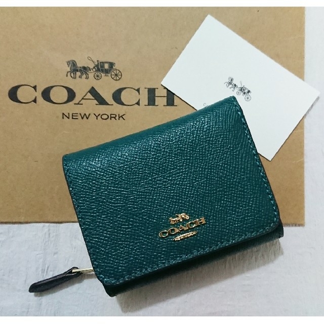 COACH - 大人気 最新色 コーチ三つ折り財布 グリーンの通販 by たらちゃん's shop｜コーチならラクマ