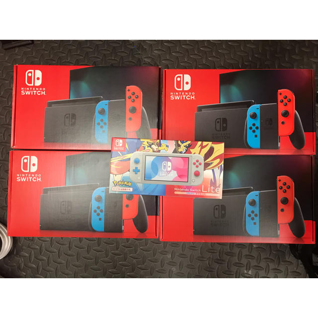 Nintendo Switch - 新品未使用！　即日発送！　Switch4台とSwitchライトセット