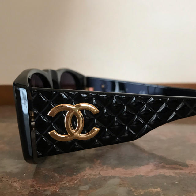 CHANEL(シャネル)のCHANELサングラス マトラッセ レディースのファッション小物(サングラス/メガネ)の商品写真