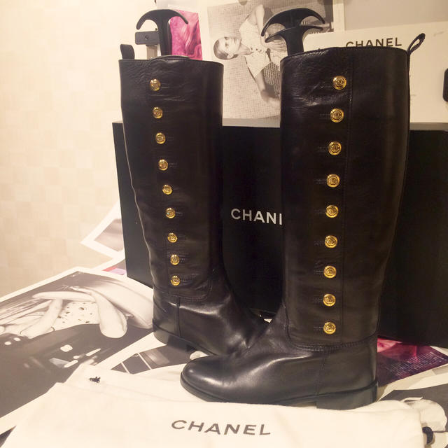 CHANEL(シャネル)のシャネル♡ブーツ レディースの靴/シューズ(ブーツ)の商品写真