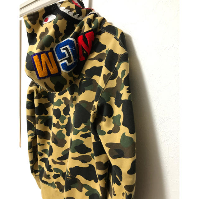 A BATHING APE(アベイシングエイプ)のA BATHING APE シャークパーカー メンズのトップス(パーカー)の商品写真