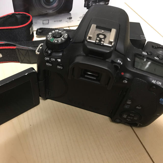 Canon EOS 9000D 本体のみ