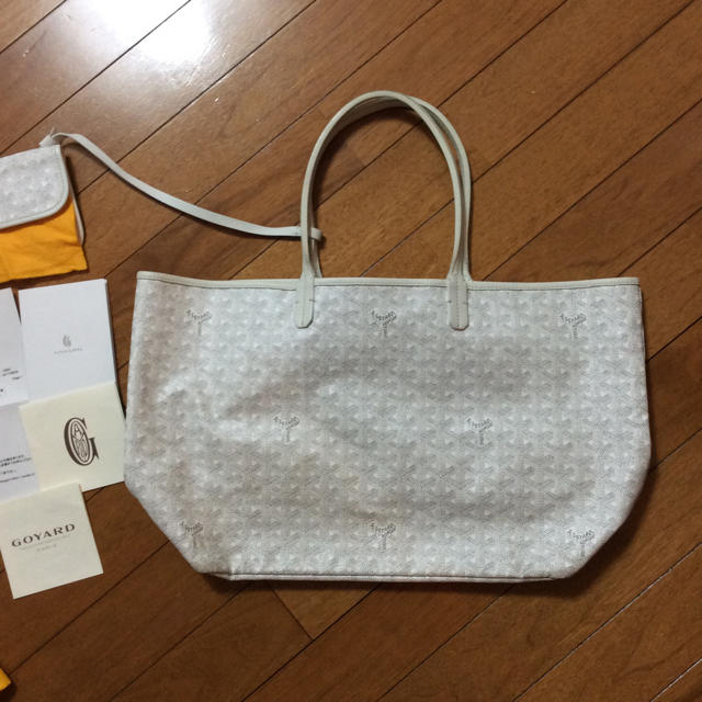 GOYARD(ゴヤール)のGOYARD ゴヤール サンルイ トートバッグpm 白 レディースのバッグ(トートバッグ)の商品写真