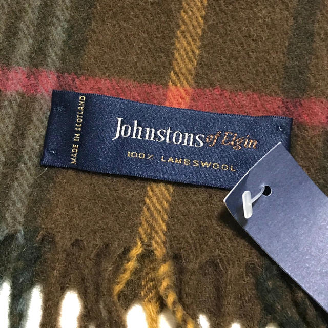 Johnstons(ジョンストンズ)の定1.8万新品　ジョンストンズ　タータンチェックウールマフラー スコットランド製 レディースのファッション小物(マフラー/ショール)の商品写真