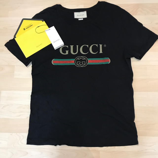 GUCCI ロゴ ウォッシュドオーバーサイズ Tシャツ 【当店一番人気】 www