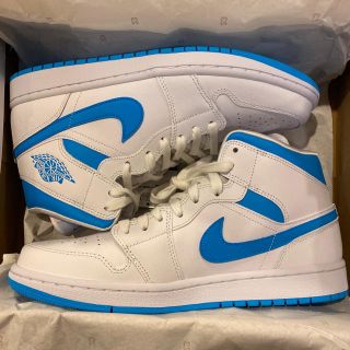 ナイキ(NIKE)のNIKE WMNS AIR JORDAN 1 MID UNC(スニーカー)