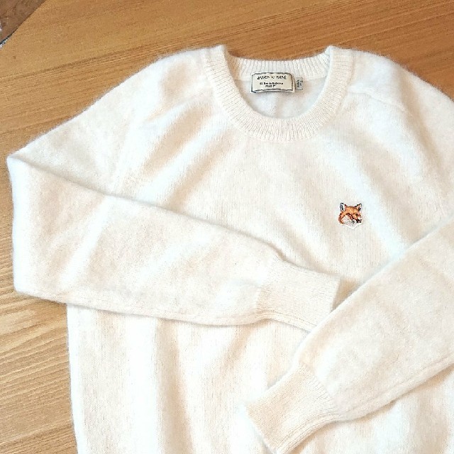 MAISON KITSUNE'(メゾンキツネ)のMAISON KITSUNE アンゴラ ニット 定番 メゾン キツネ レディースのトップス(ニット/セーター)の商品写真