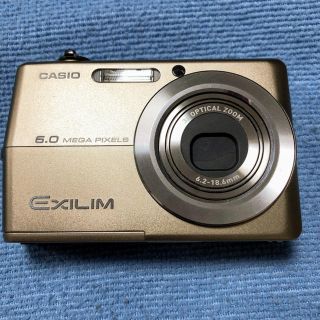 カシオ(CASIO)の美品💕CASIO EXILIM デジタルカメラ　EX-Z600（動作確認済み）(コンパクトデジタルカメラ)