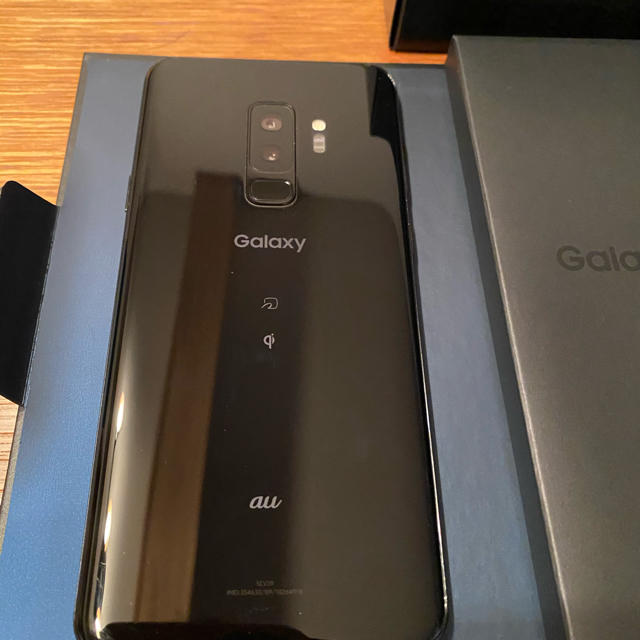 Galaxy(ギャラクシー)のGalaxy S9+ Midnight Black 64 GB au スマホ/家電/カメラのスマートフォン/携帯電話(スマートフォン本体)の商品写真