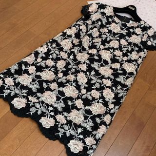 ローズティアラ(Rose Tiara)の【kana様専用】ローズティアラジュエル★ローズ柄ケミカルレースワンピース42黒(ひざ丈ワンピース)