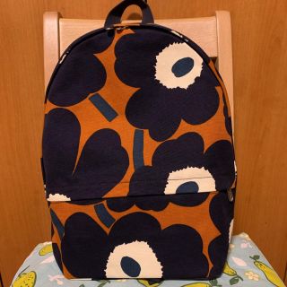 マリメッコ(marimekko)の美品☆marimekko ENNI ピエ二ウニッコ ブラウン リュック (リュック/バックパック)