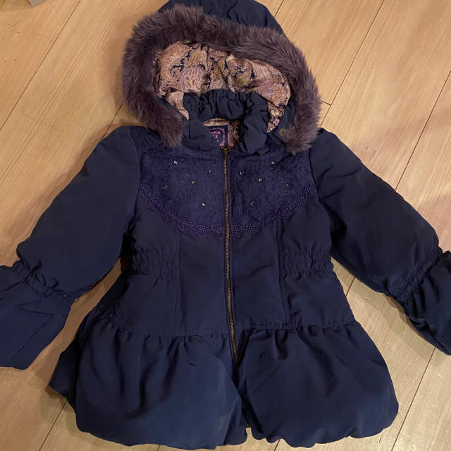 ANNA SUI mini(アナスイミニ)の美品　アナスイミニ  110 ダウンコート キッズ/ベビー/マタニティのキッズ服女の子用(90cm~)(コート)の商品写真