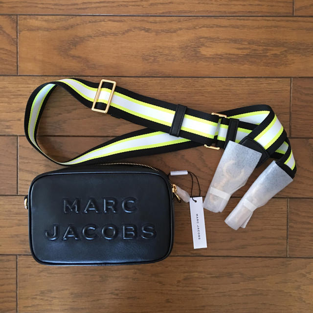 新品タグ付きMarc Jacobsショルダーバック