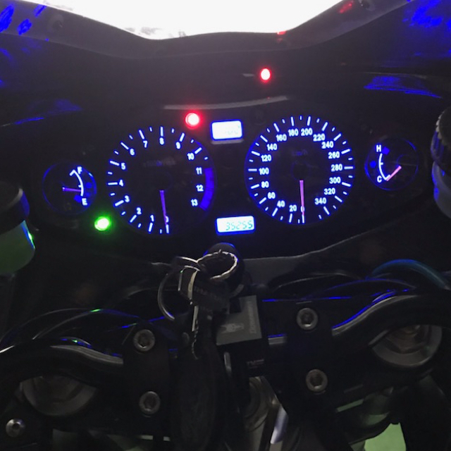 GSX-1300R 隼 ハヤブサ 高輝度 高品質 LED メーター 打ち替え用 GSX-1300R 隼 ハヤブサ 高輝度 高品質 LED メーター 打ち替え用