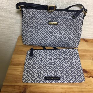 トミーヒルフィガー(TOMMY HILFIGER)の新品同様　TOMMY HILFIER トミーヒルフィガー(ショルダーバッグ)