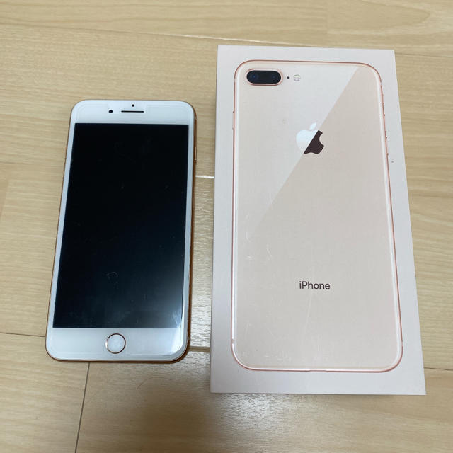 iPhone8 plus/ gold / 64GB 【今だけ値下げ！！】の通販 by jungkook｜ラクマ