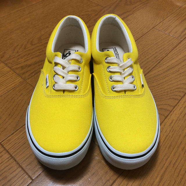 VANS(ヴァンズ)のVANS(イエロー)【Lady’s/24.5/新品】 レディースの靴/シューズ(スニーカー)の商品写真