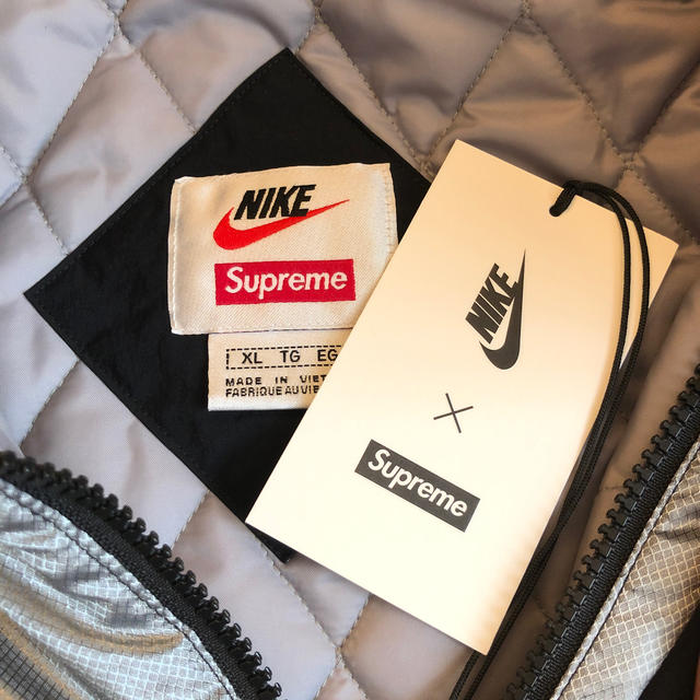 Supreme(シュプリーム)のsupreme×NIKE Hooded Sport Jacket メンズのジャケット/アウター(ダウンジャケット)の商品写真