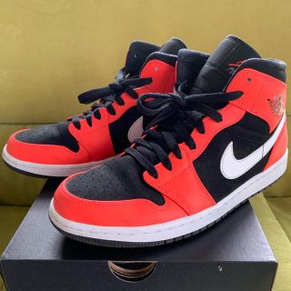 ナイキ(NIKE)のAIR JORDAN 1 MID(スニーカー)