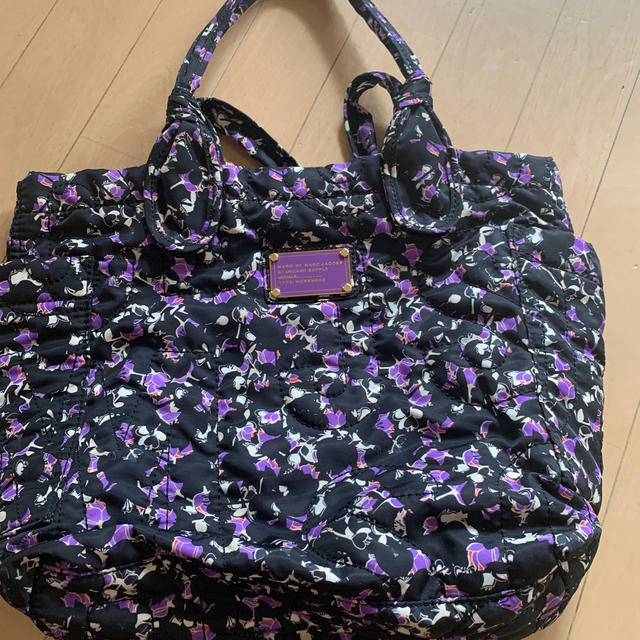 MARC BY MARC JACOBS(マークバイマークジェイコブス)のマークジェイコブス　トートバッグ レディースのバッグ(トートバッグ)の商品写真