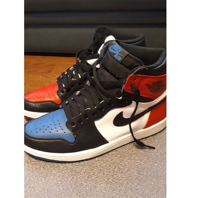 NIKE AIRJORDAN1 TOP3