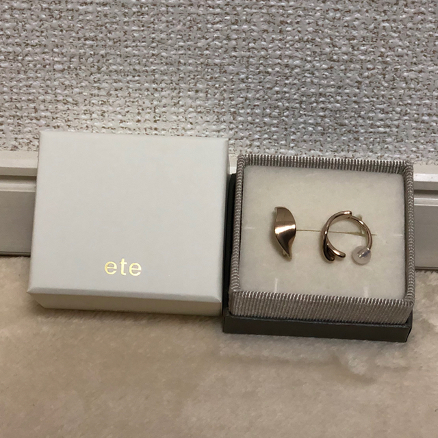 ete(エテ)のさや様専用★新品未使用品　ete フープイヤリング レディースのアクセサリー(イヤリング)の商品写真