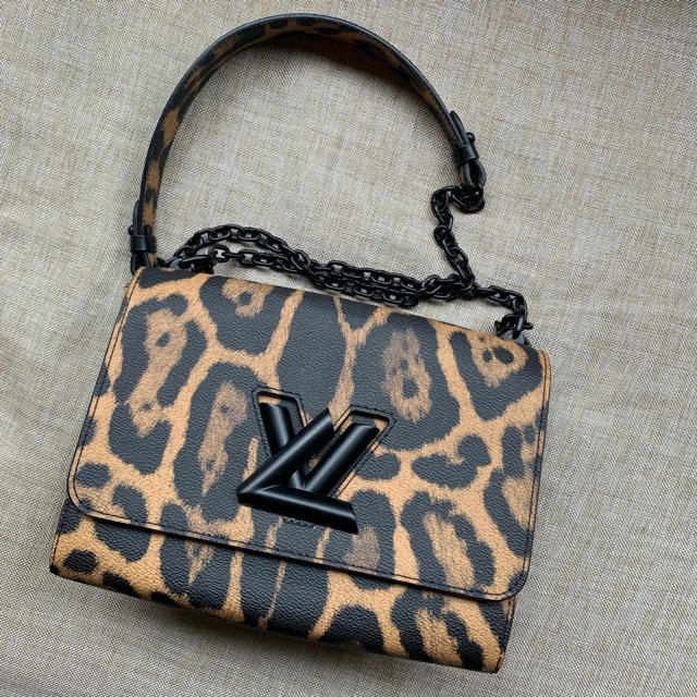 Louis Vuitton ルイヴィトン ツイストMM レオパード柄 バッグ