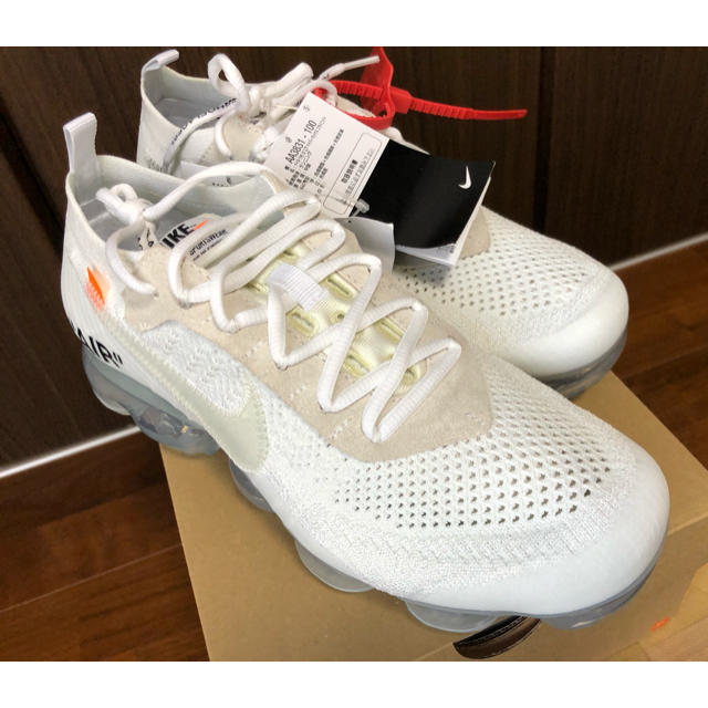 NIKE(ナイキ)のoff white×NIKE ヴェイパーマックス　ナイキ　オフホワイト メンズの靴/シューズ(スニーカー)の商品写真